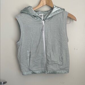 Athleta Kids Gray Sleeveless Jacket